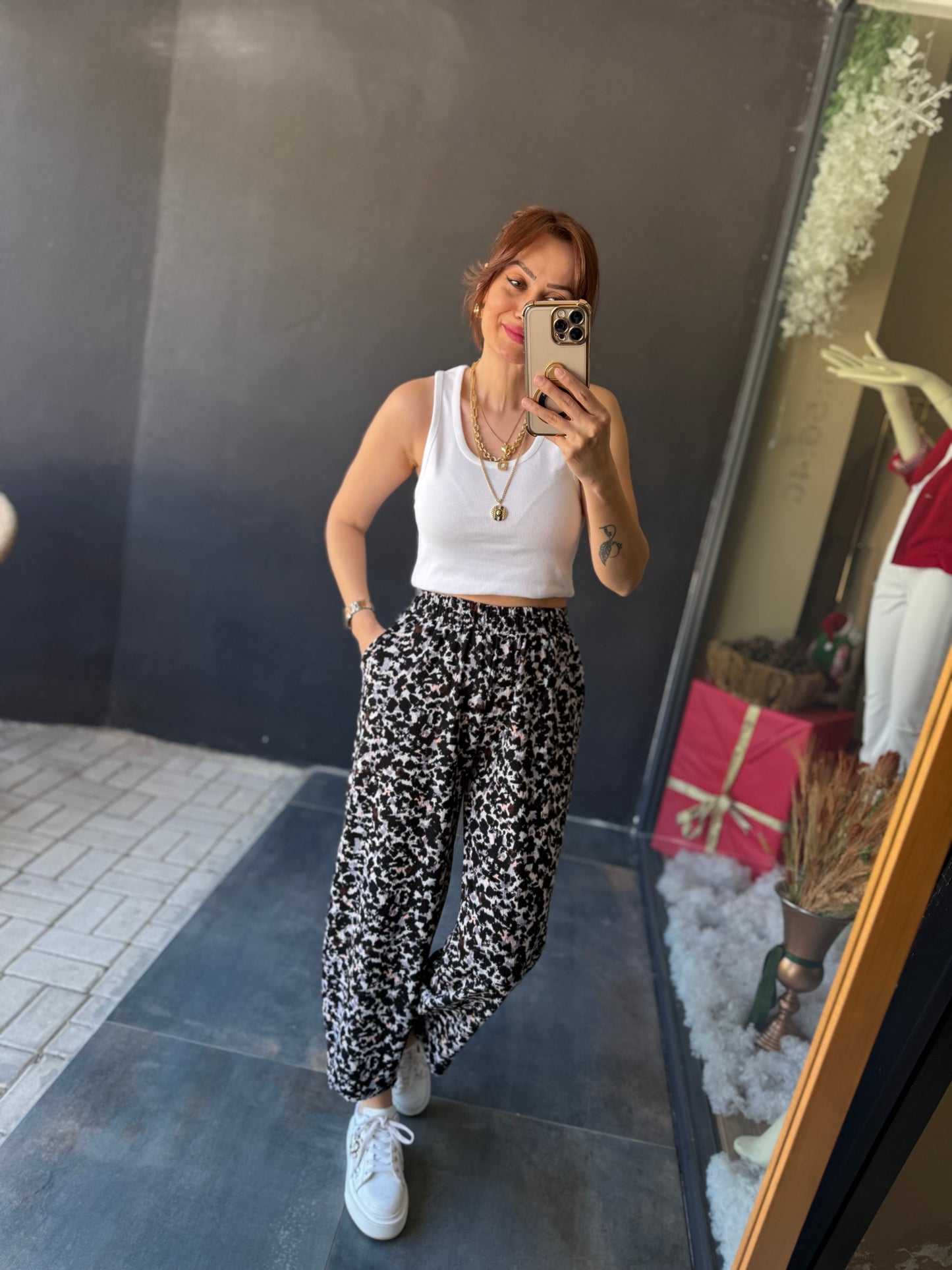 Dina Desenli Müslin Pantolon 3