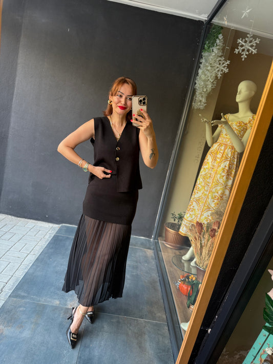 Stil Siyah Tül Etekli Takım