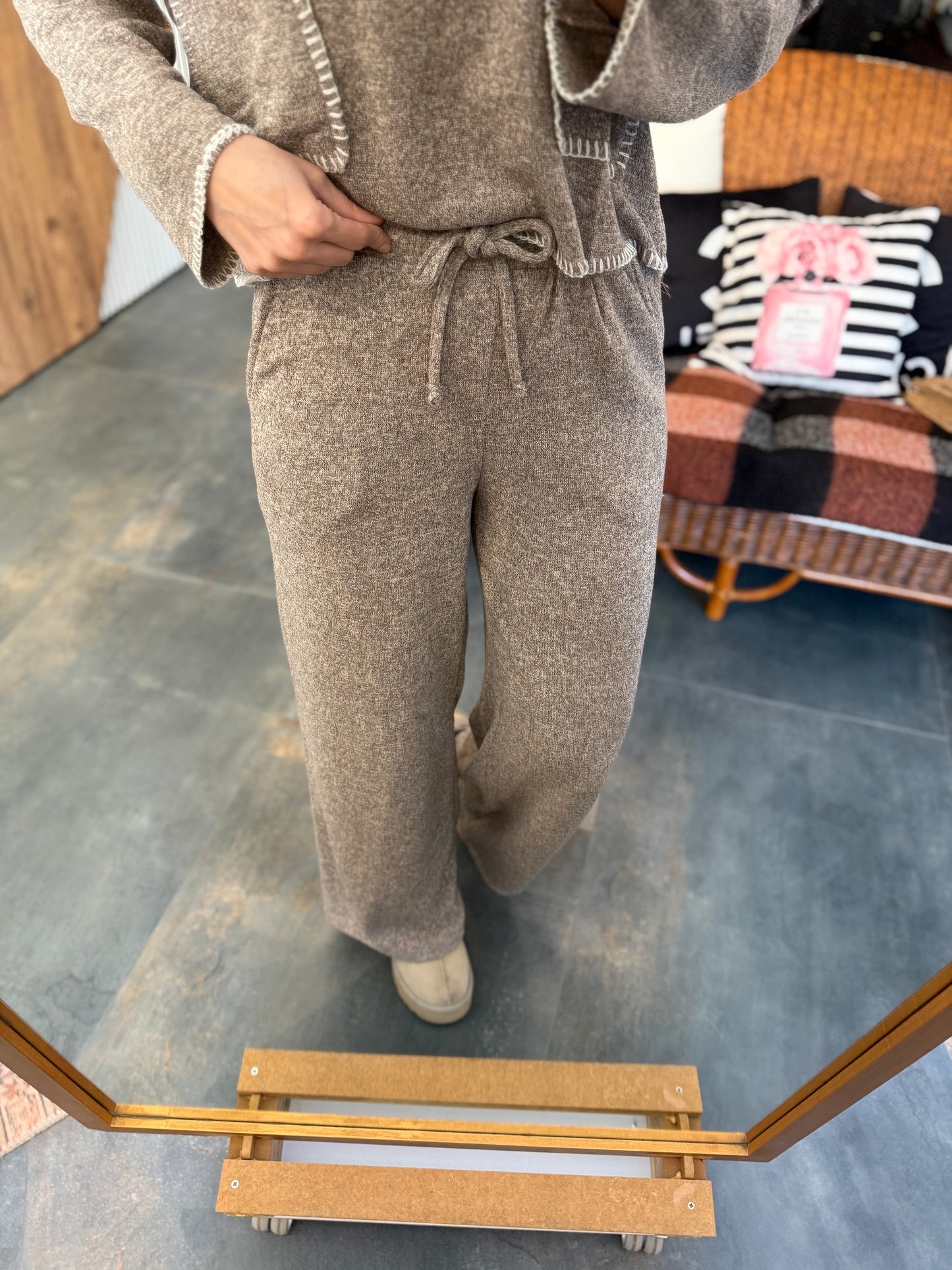 Eleni Yumoş Bej Takım