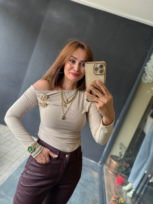 İdeas Bej Broşlu Bluz