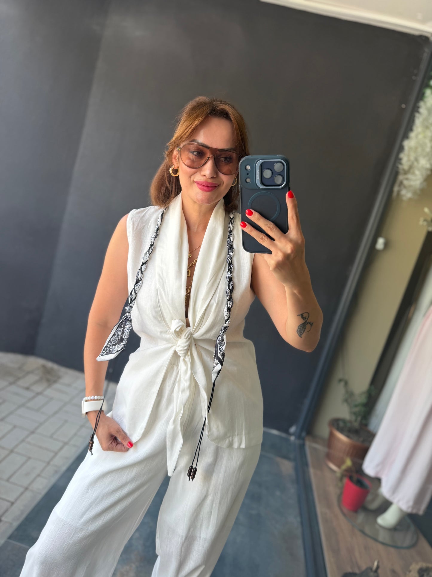 Nora Beyaz Premium Keten Takım