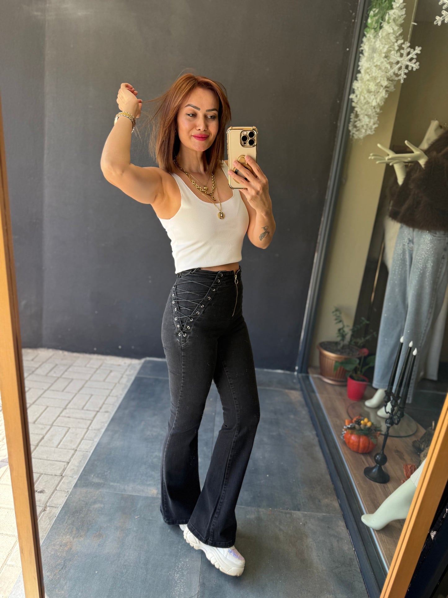 Xlove Toparlayıcı Yan Bağcıklı Jean