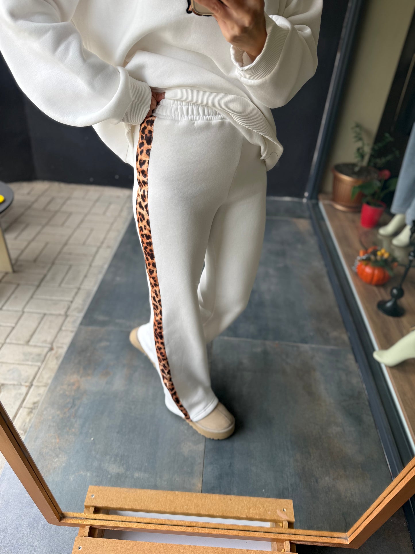 Ladima Beyaz Şardonlu Eşofman Takımı