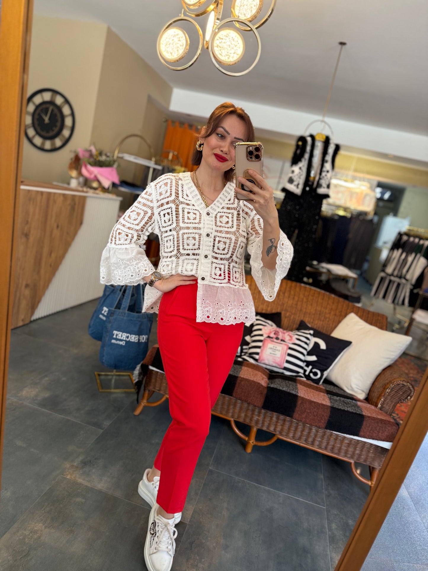 She Kırmızı Pensli Pantolon