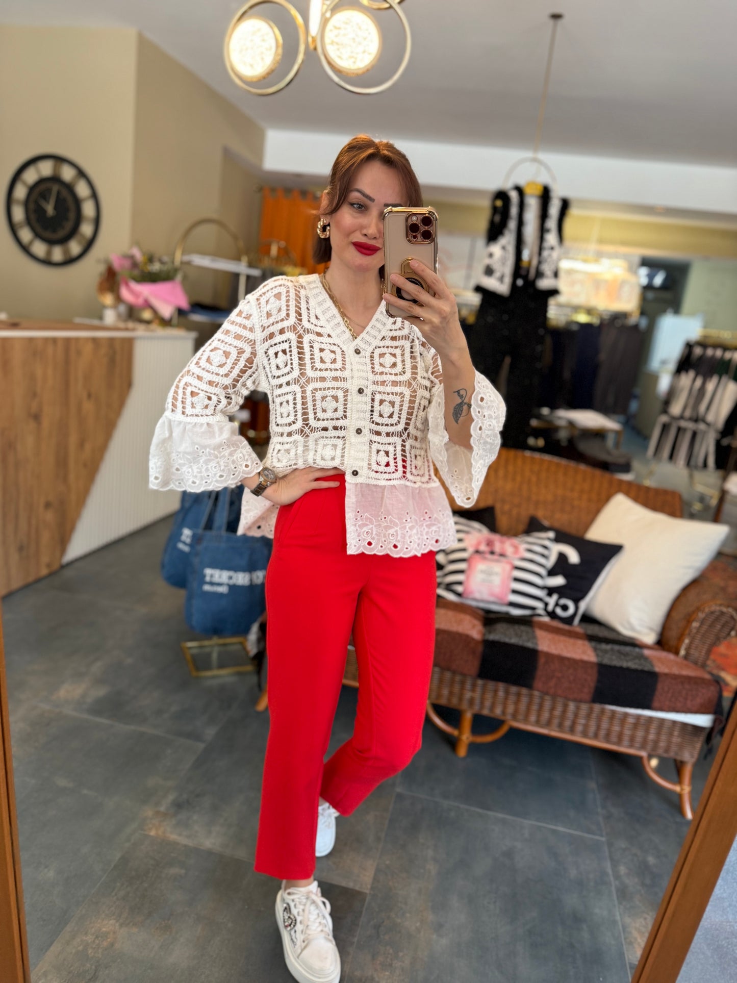 She Kırmızı Pensli Pantolon