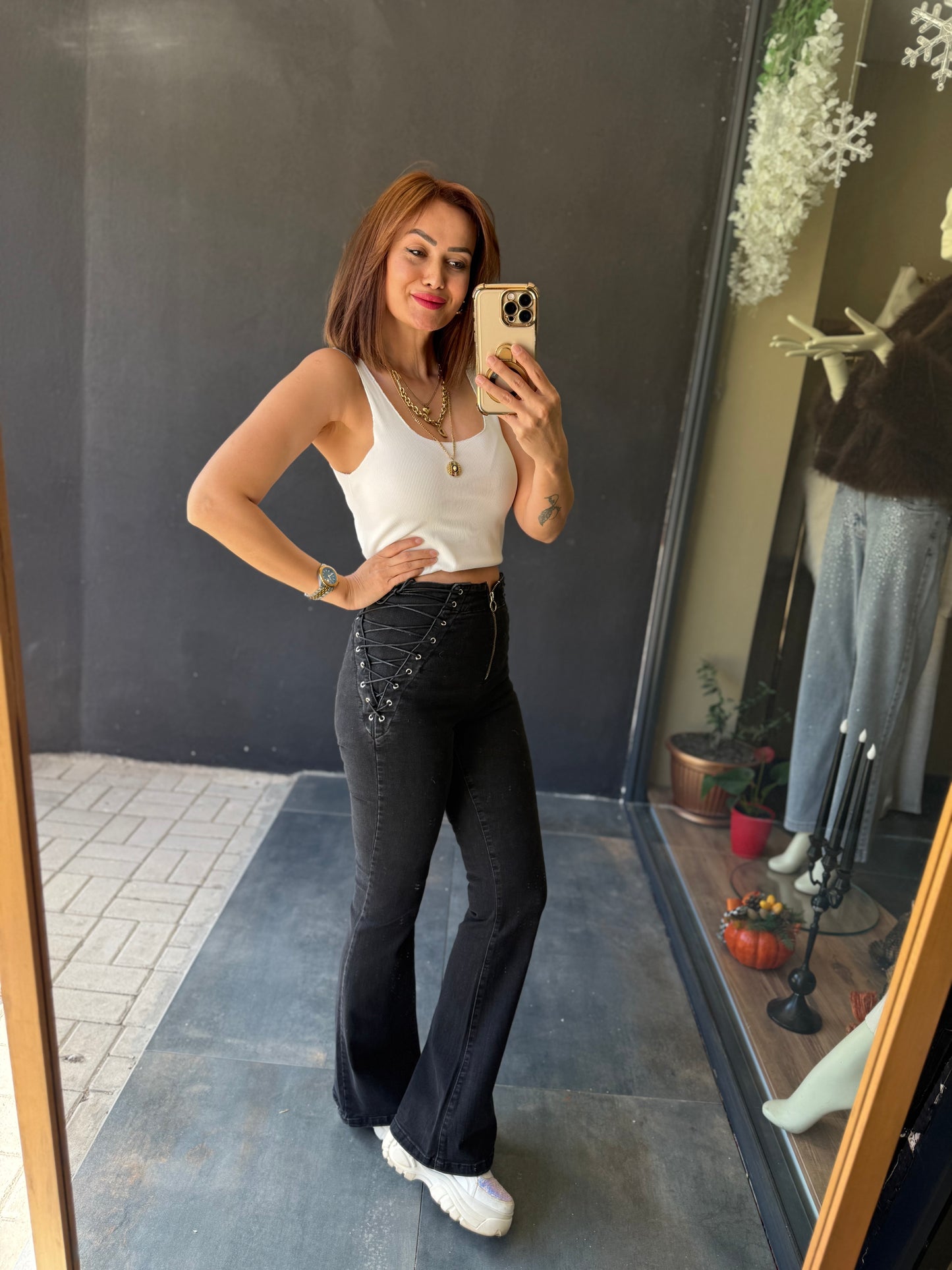 Xlove Toparlayıcı Yan Bağcıklı Jean