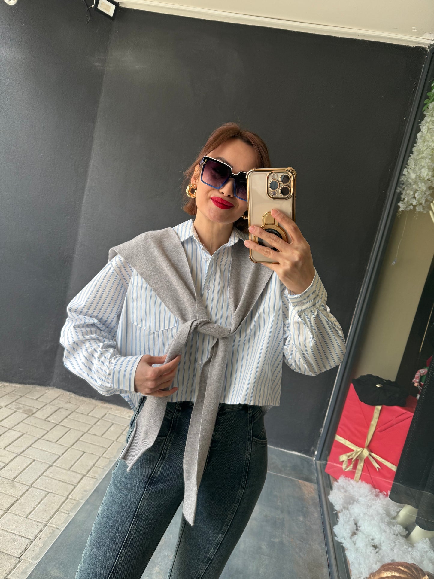 Robin Şal Detaylı Mavi Gömlek