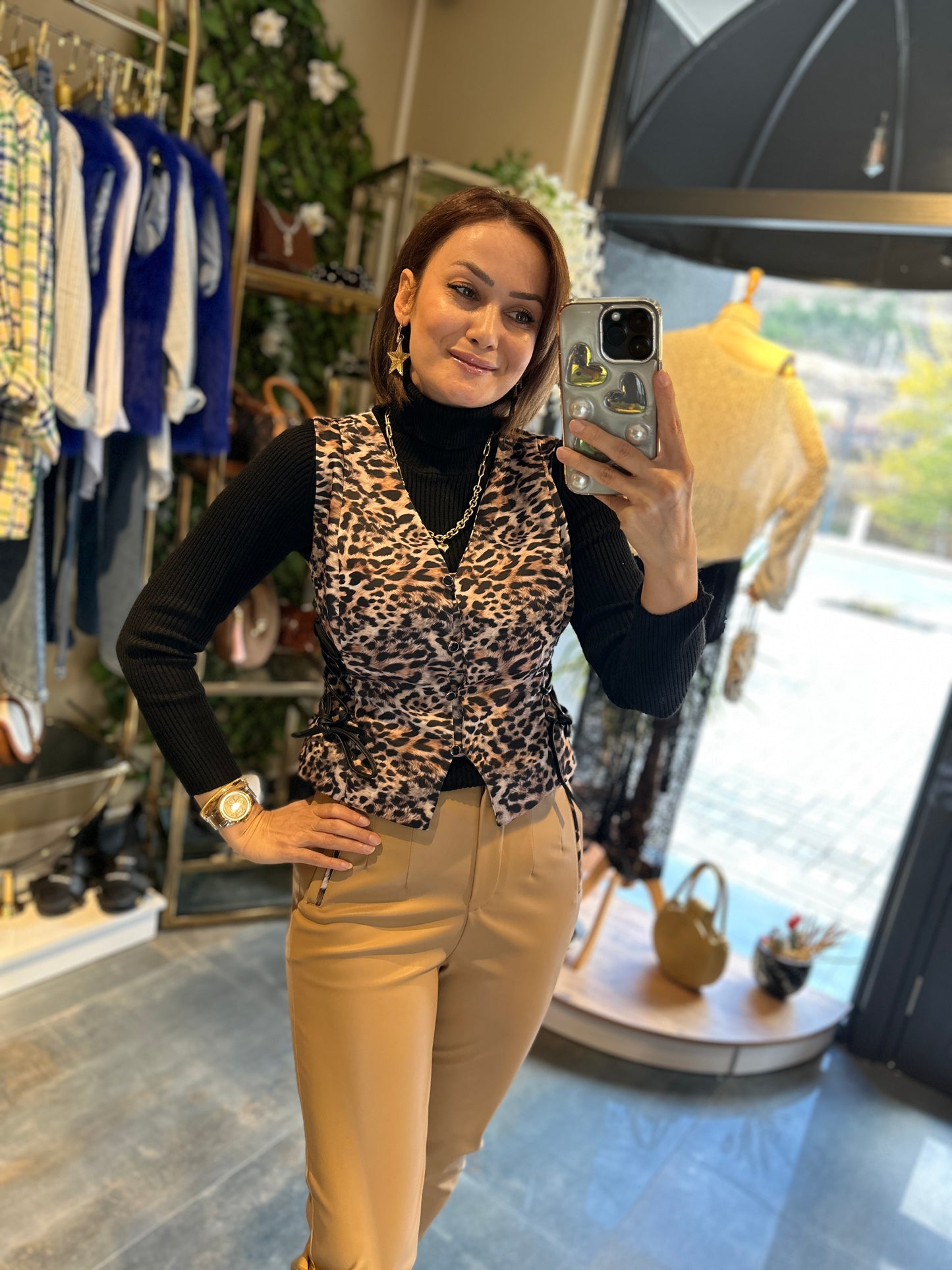 Leo Yelekli Krem Deri Takım