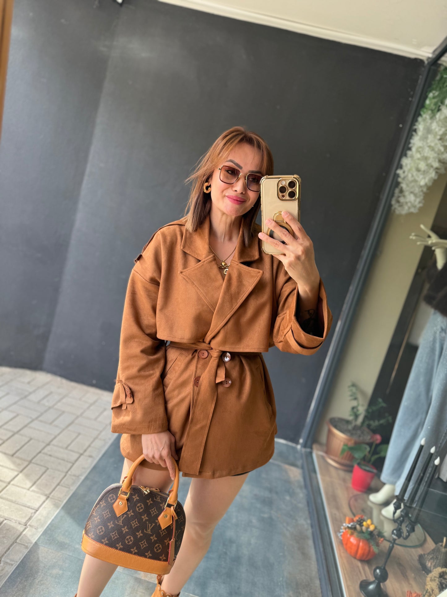 Table Tarçın Trenchcoat