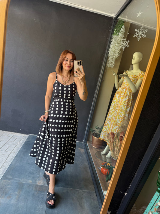 Puane Sırt Detaylı Elbise