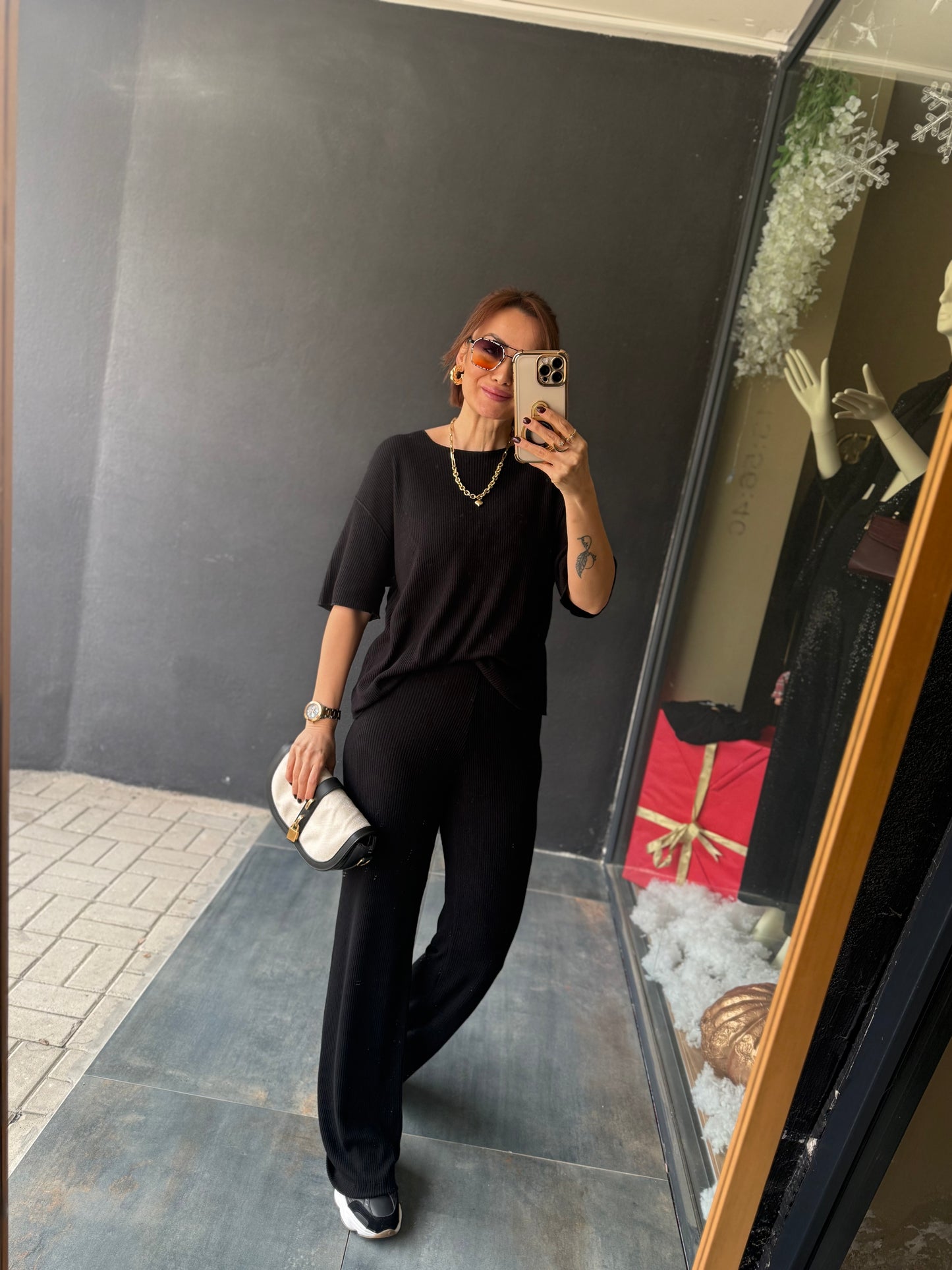 The Secret Siyah Fitilli Takım