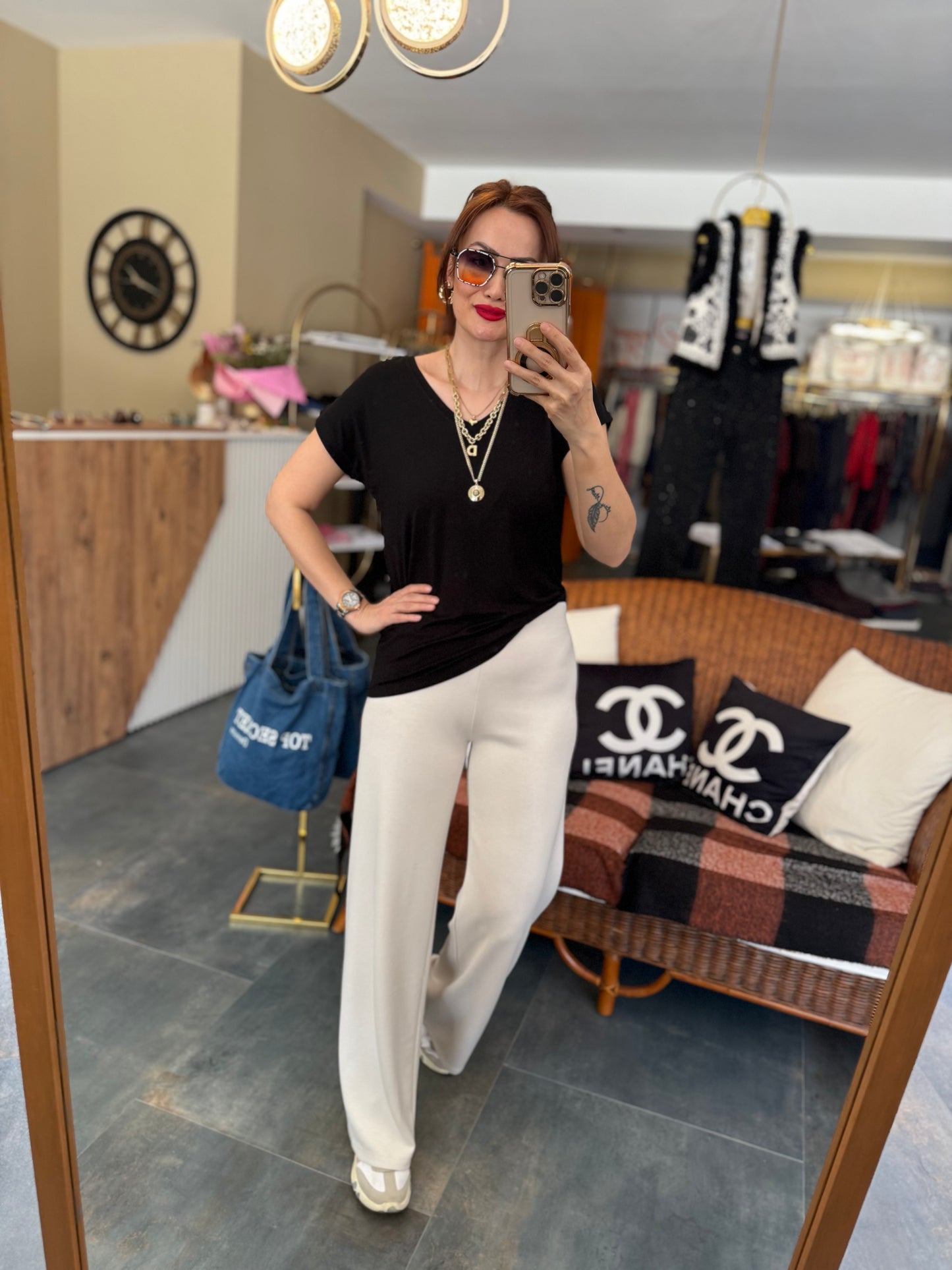 The Secret Siyah Basic T-Shirt