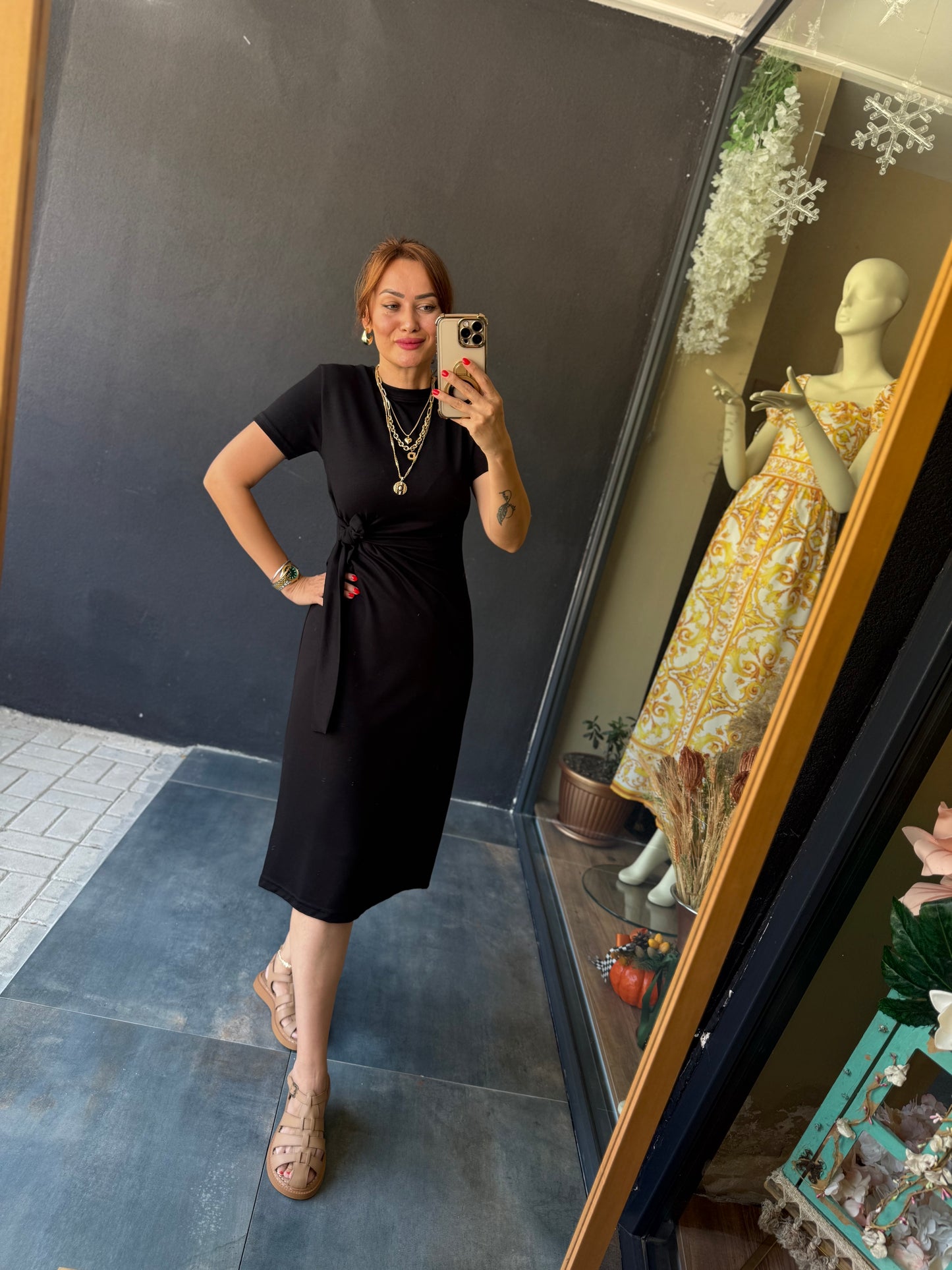 Fragman Modal Siyah Kuşaklı Elbise