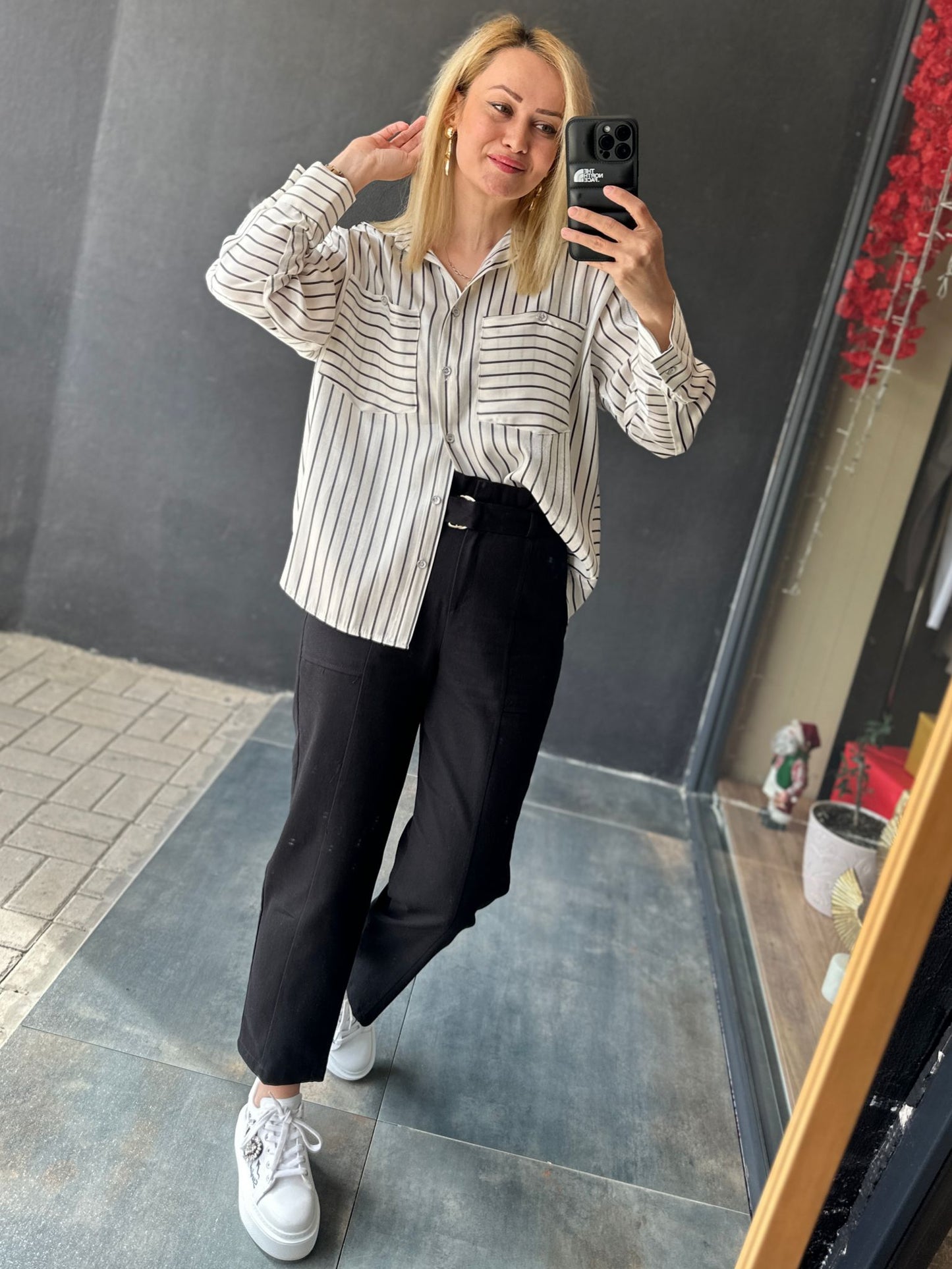 Tosca Siyah Kemerli Pantolon