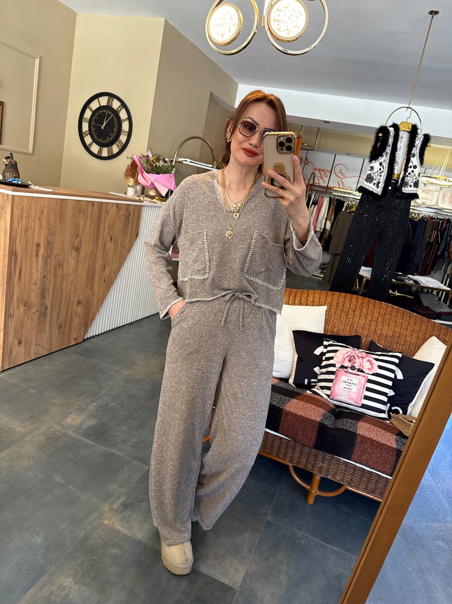 Eleni Yumoş Bej Takım