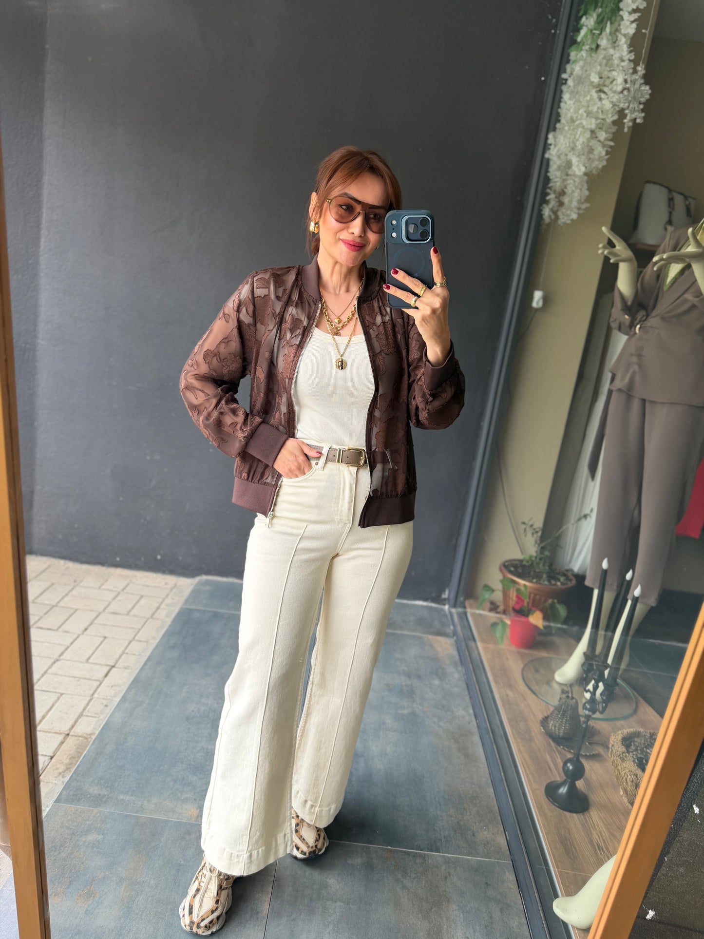 Xlove Bej Önden Çımalı Jean