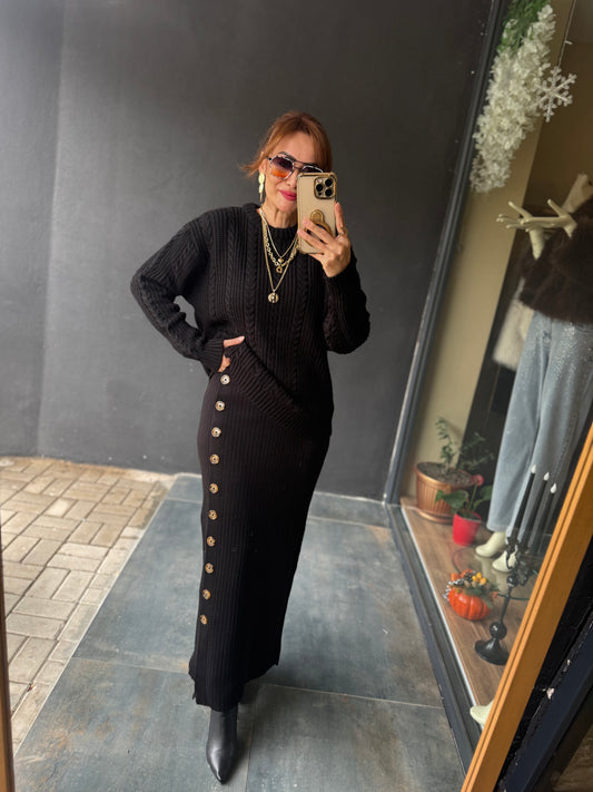 Baggy Siyah Balık Sırtı Etek & Kazak Takım