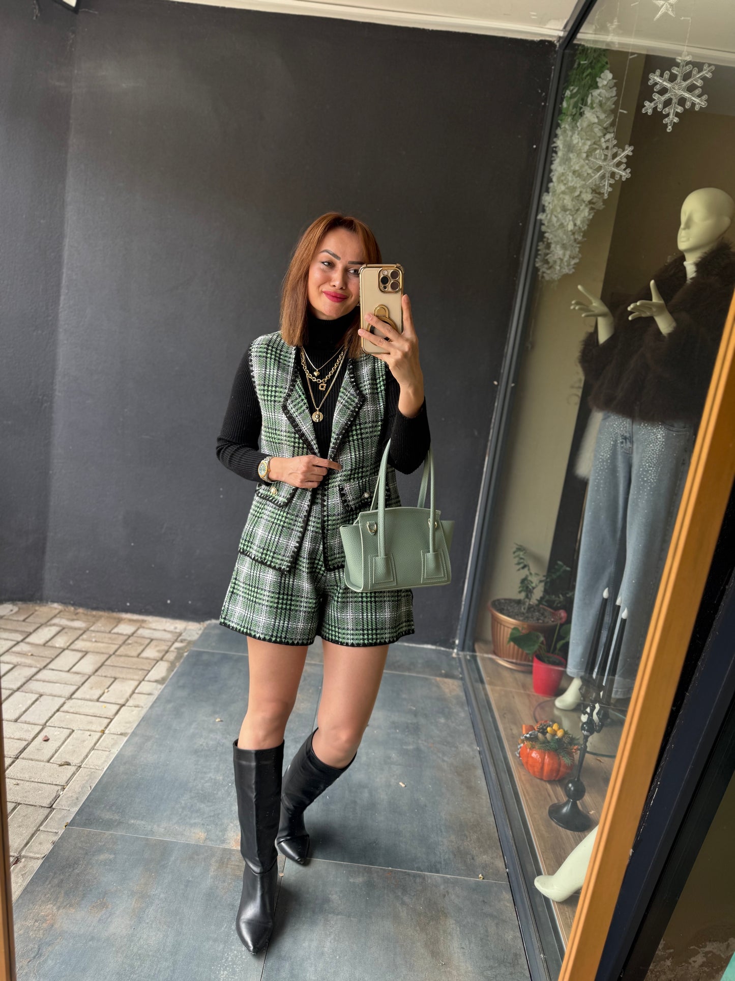 Dumra Yeşil Tuvid Yelek & Şort Takım