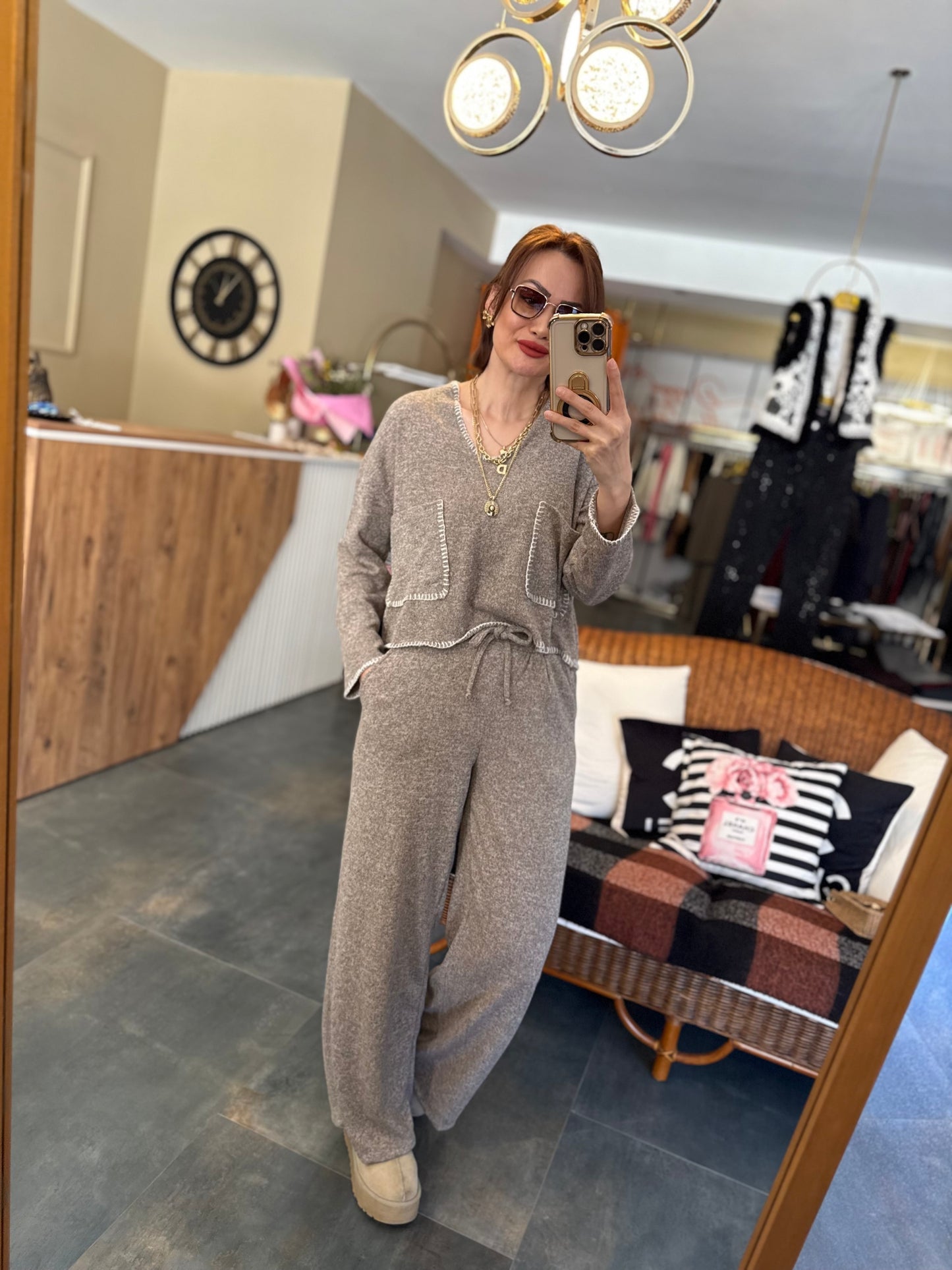 Eleni Yumoş Bej Takım