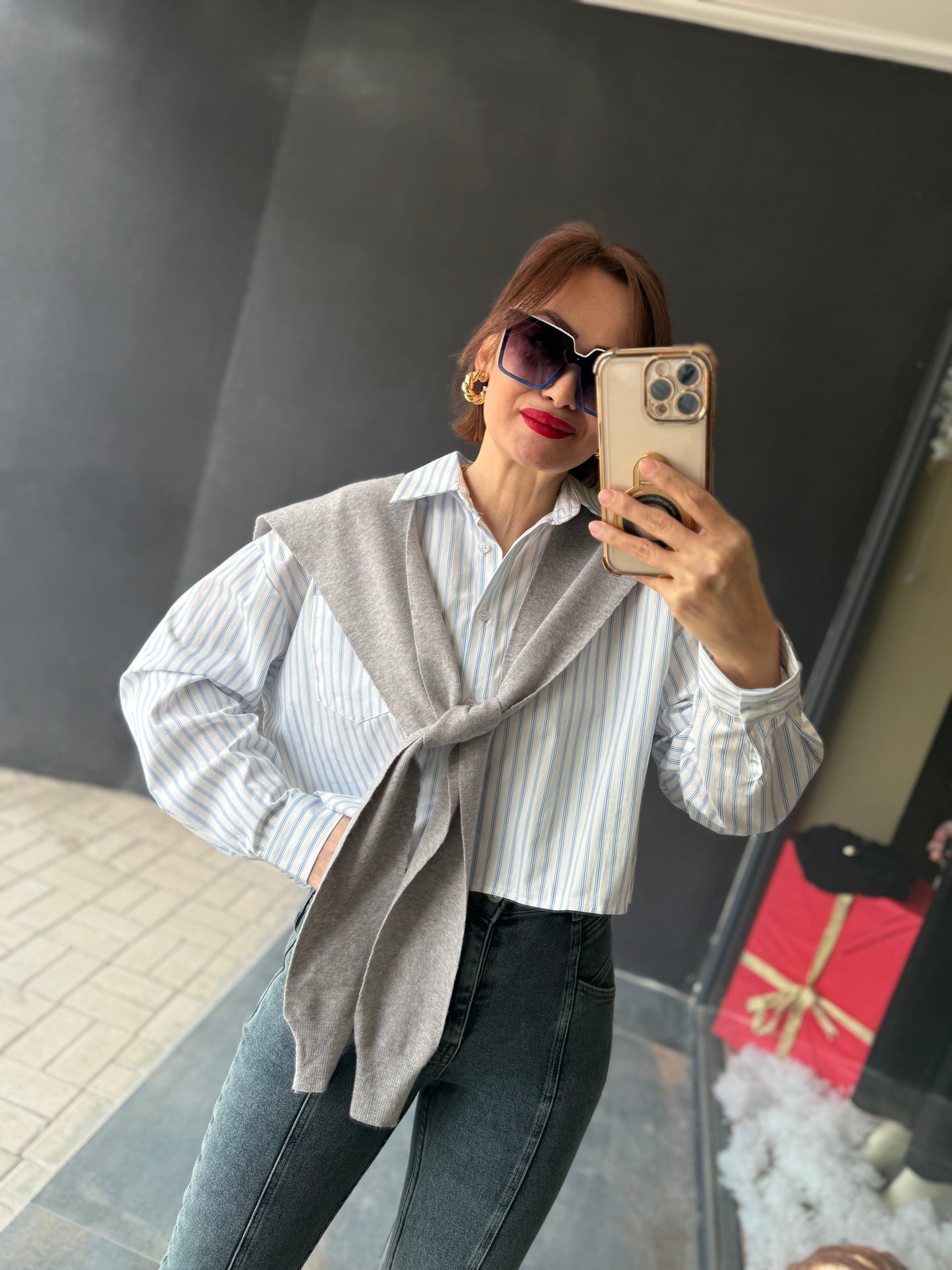 Robin Şal Detaylı Mavi Gömlek