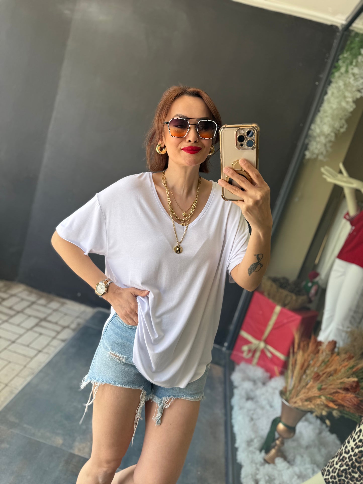 The Secret Beyaz Yuvarlak Yaka Basic