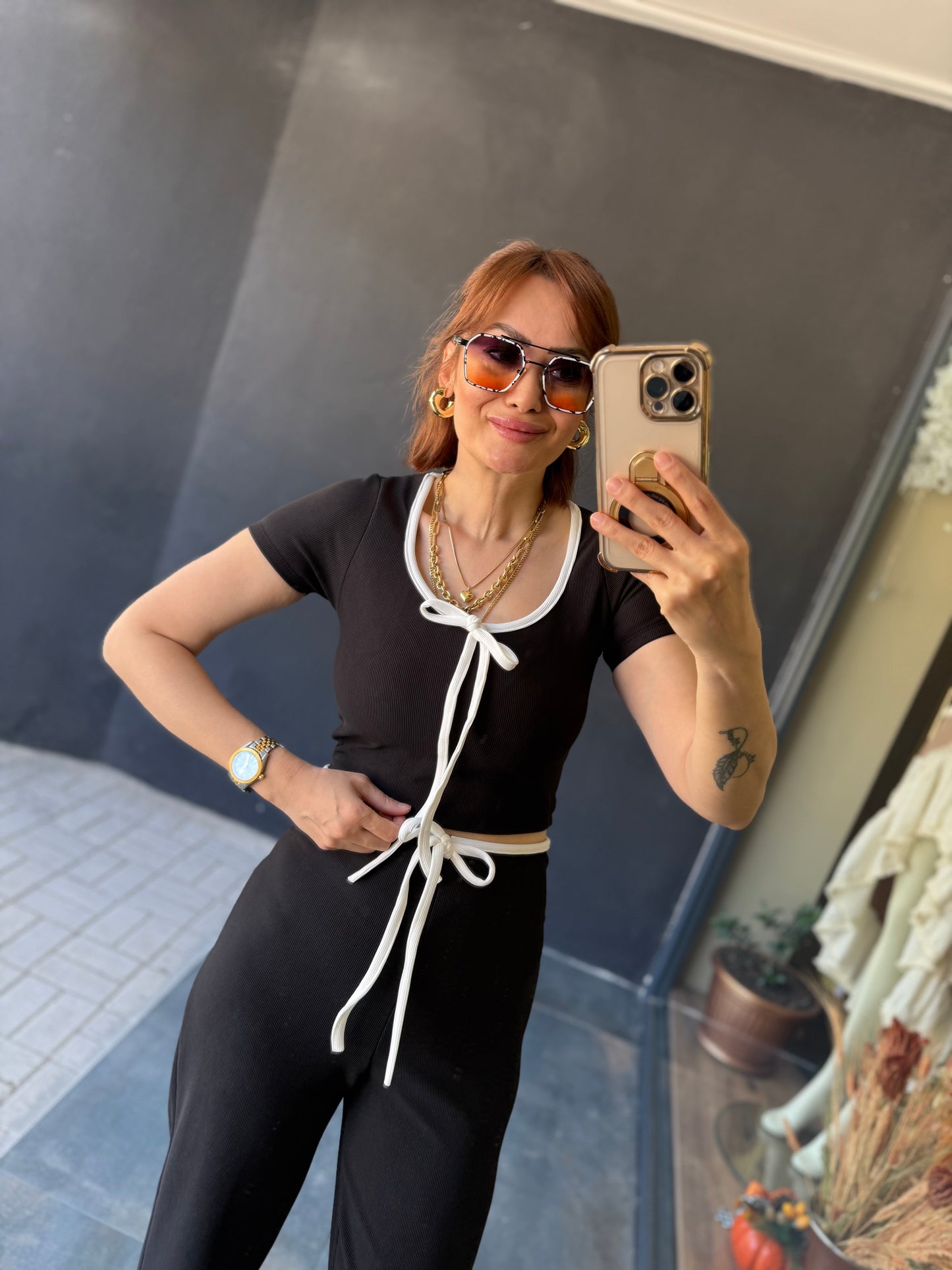 Monica Siyah Sale Takım