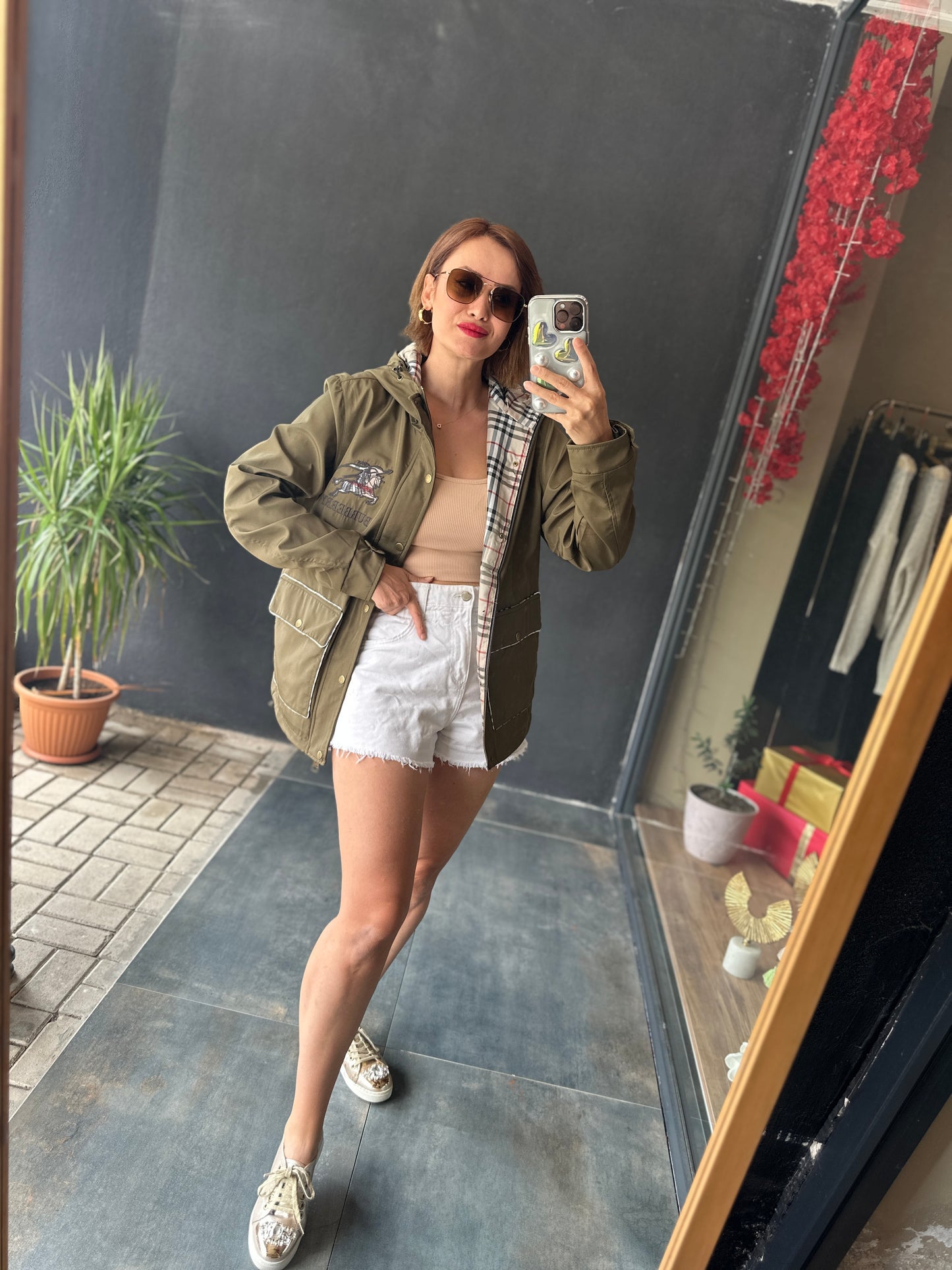 Ayh Haki Mevsimlik Trenchcoat