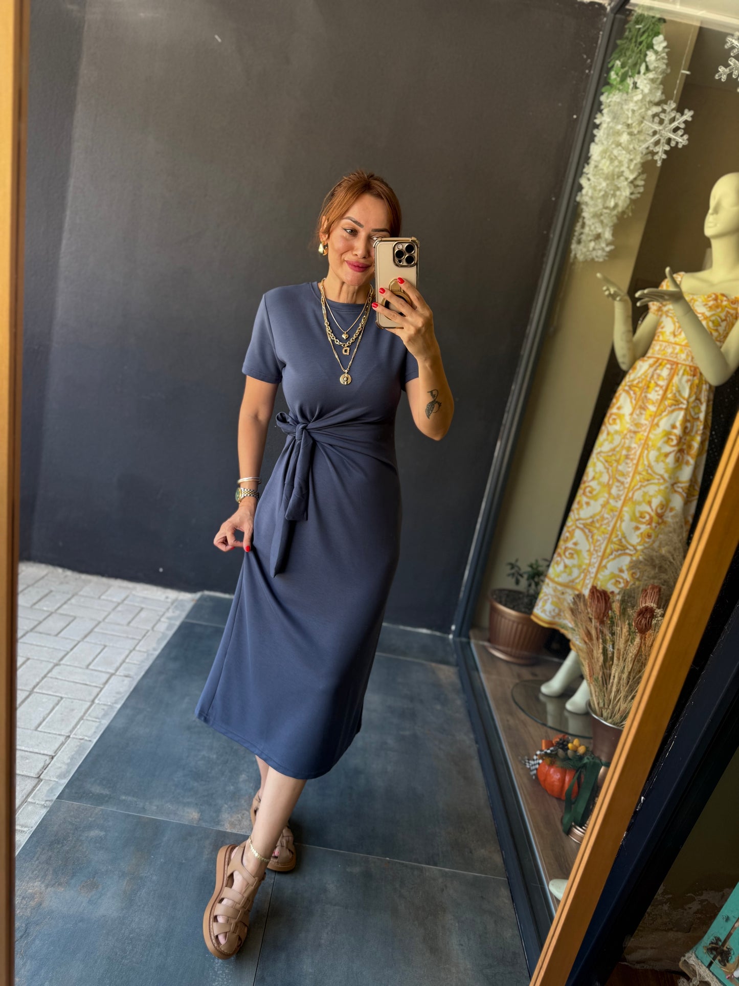 Fragman Modal Gri Kuşaklı Elbise