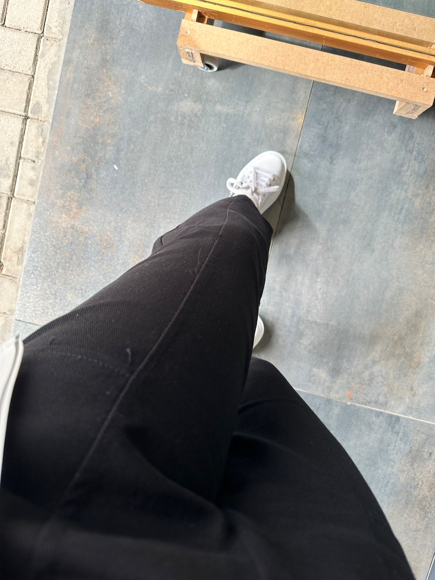 Tosca Siyah Kemerli Pantolon