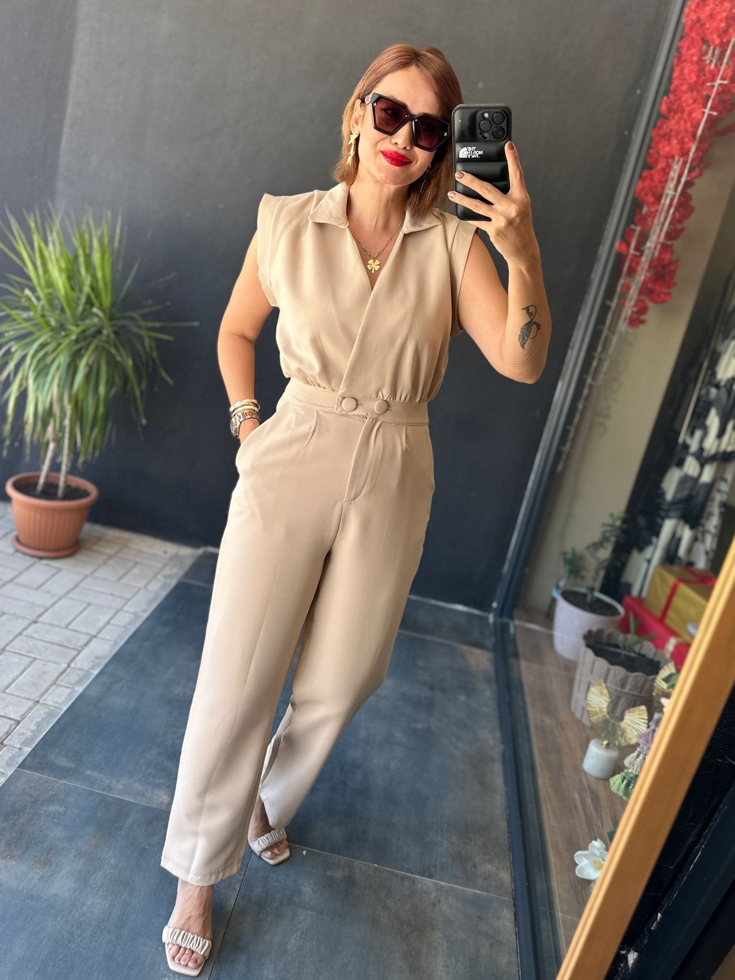 Deci Toprak Krep Düğmeli Tulum