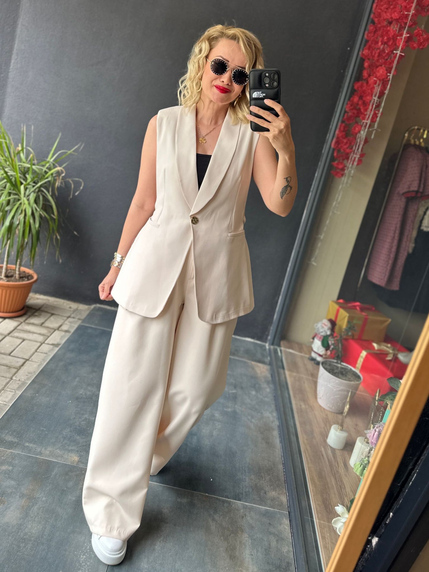 Rachel Kuşaklı Krem Takım