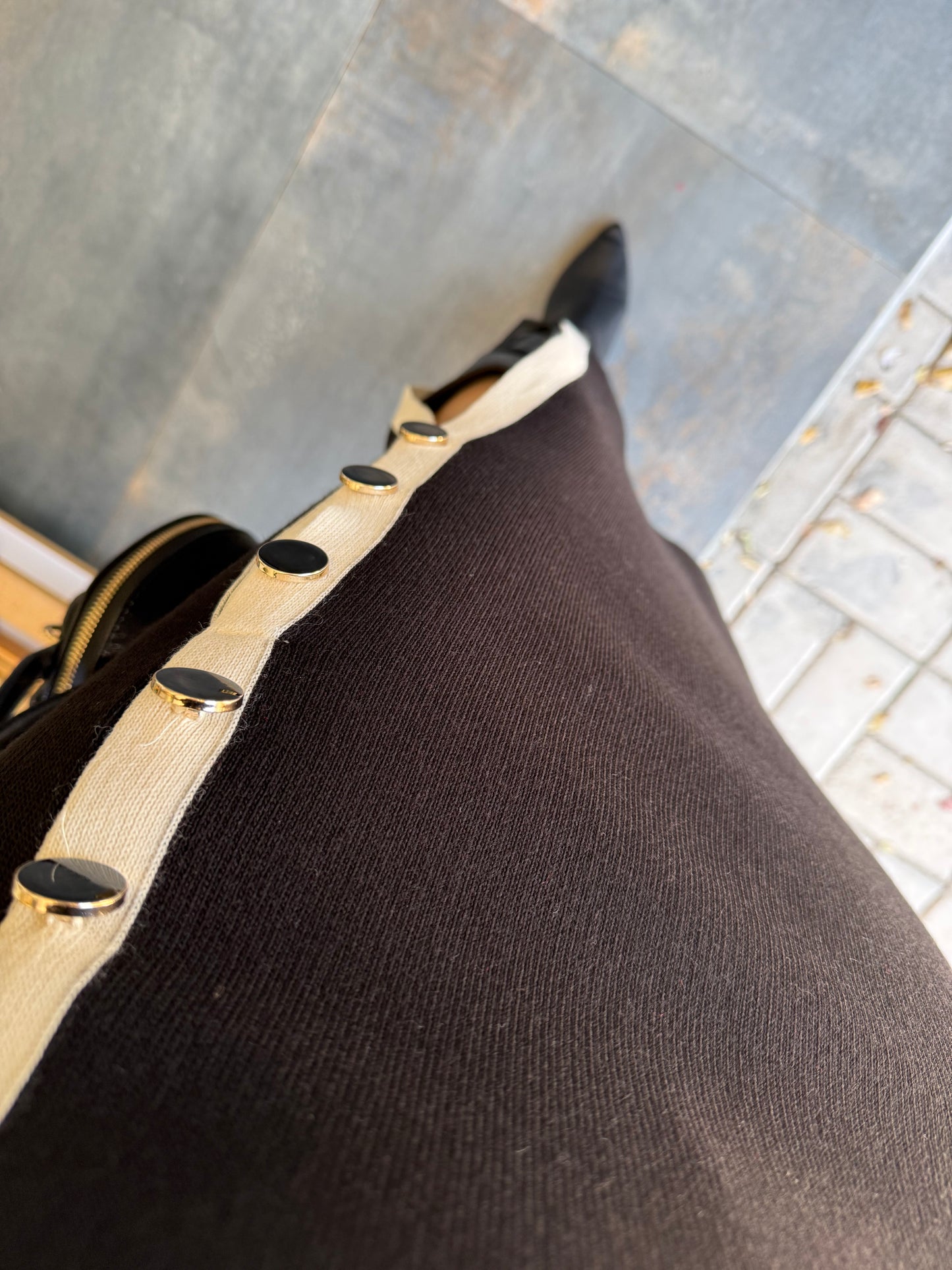 Tria Siyah Düğmeli Etek & Hırka Takım