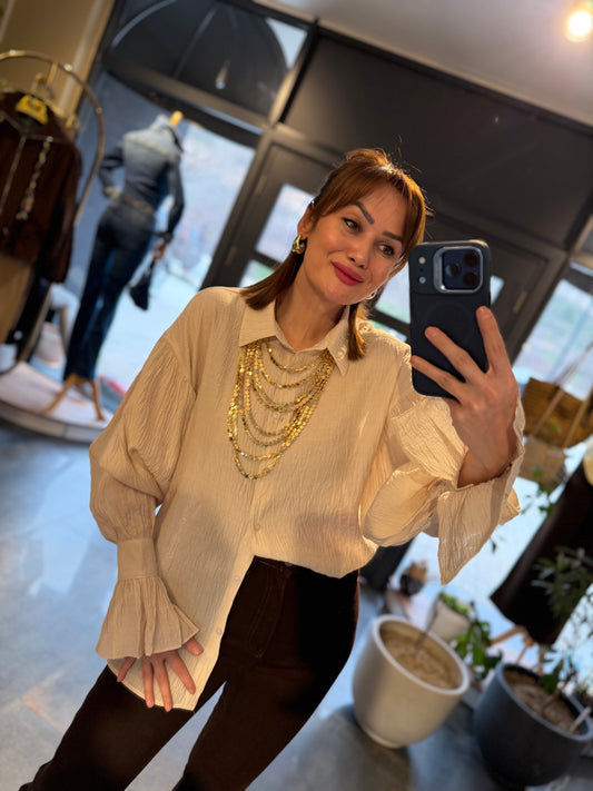 Reta Volanlı Bej Tiril Gömlek