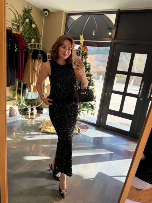 Nira Siyah Pullu Etek & Bluz Takım