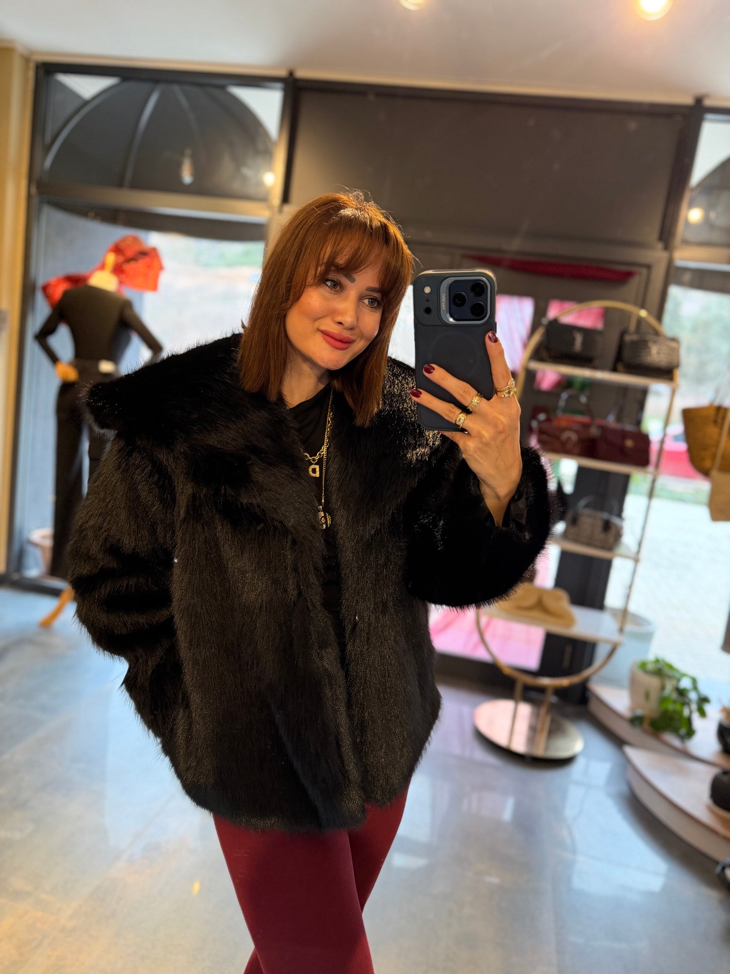 Nüans Siyah Astarlı Kürk