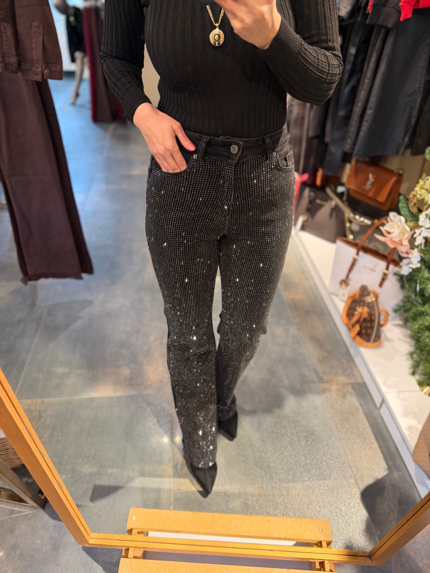 Xlove Straight Siyah Taş İşleme Jean