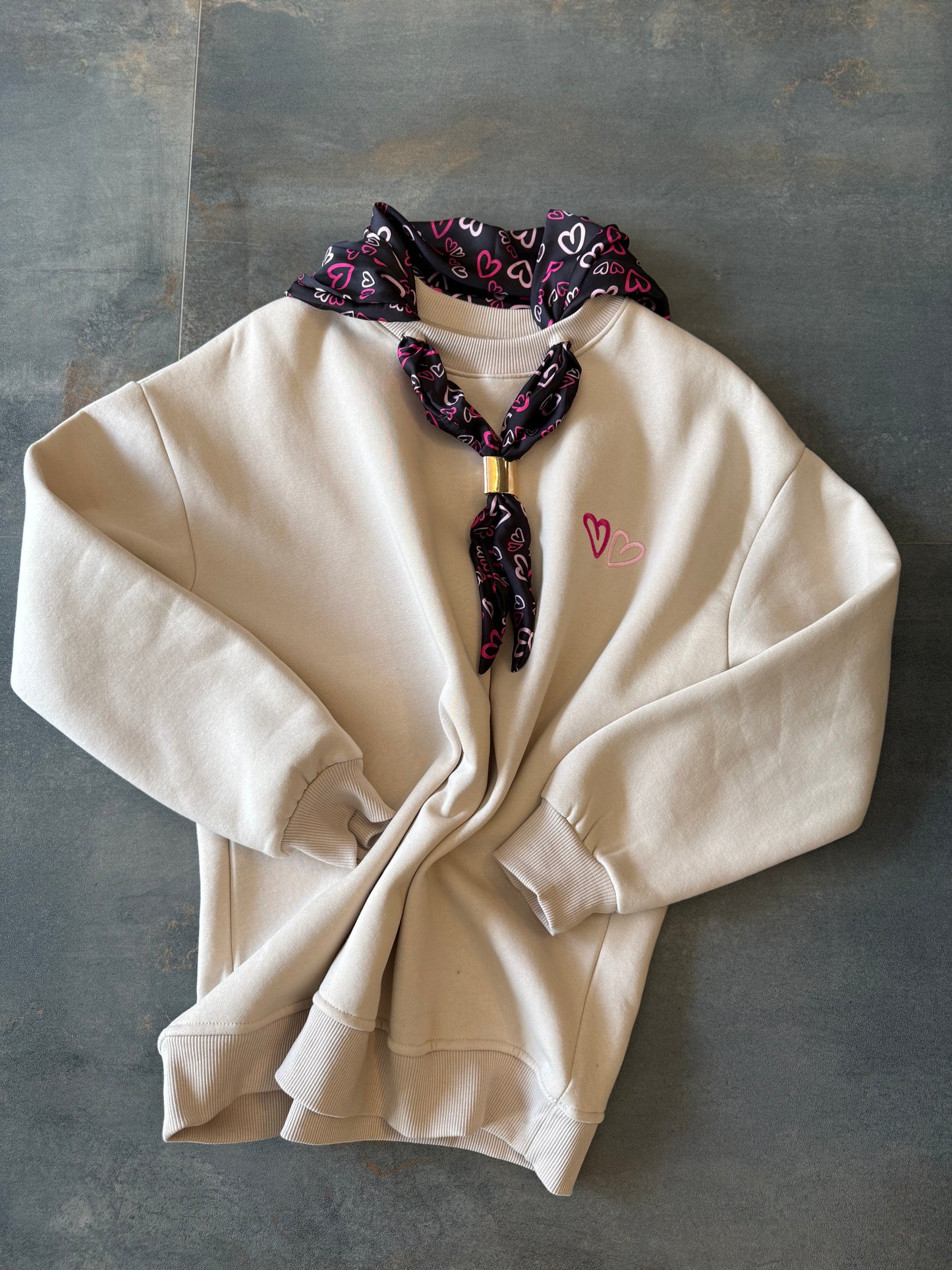 Boho Bej Aksesuar Detaylı Sweat