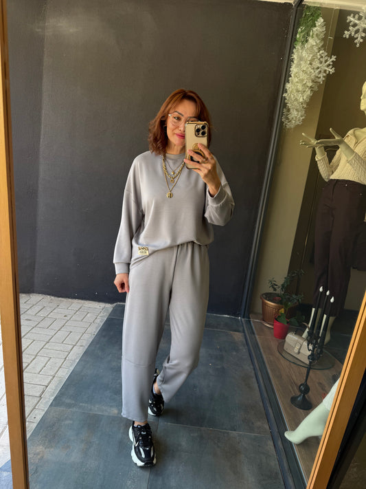 Şayza Gri Armalı Takım