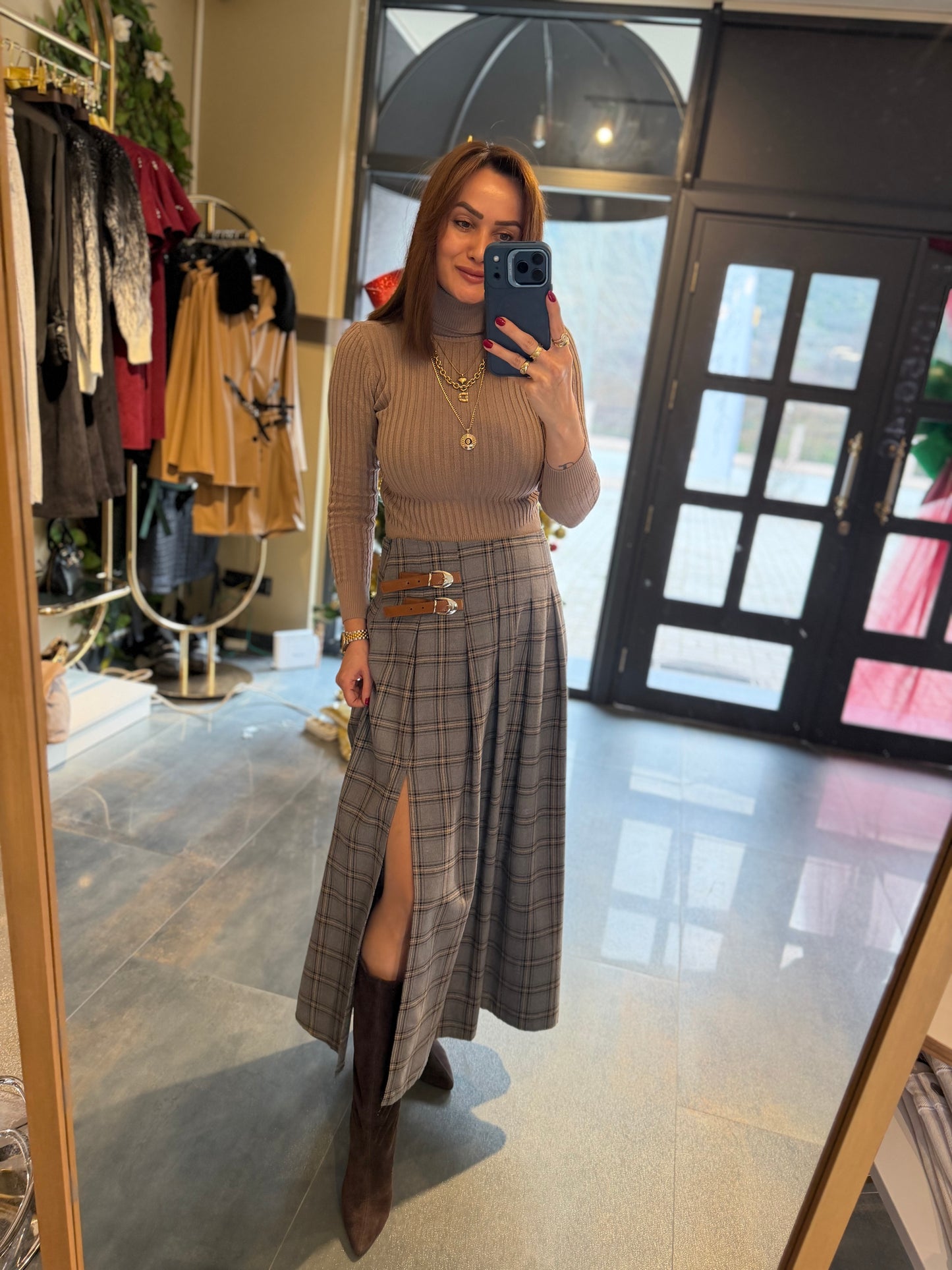 Cream Ekose Yırtmaçlı Etek