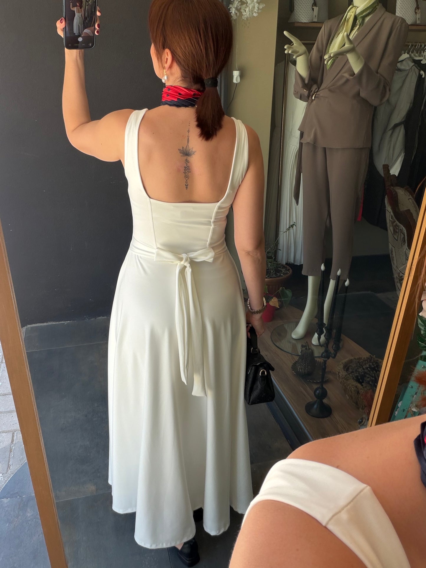 Mathilda Beyaz Midi Elbise
