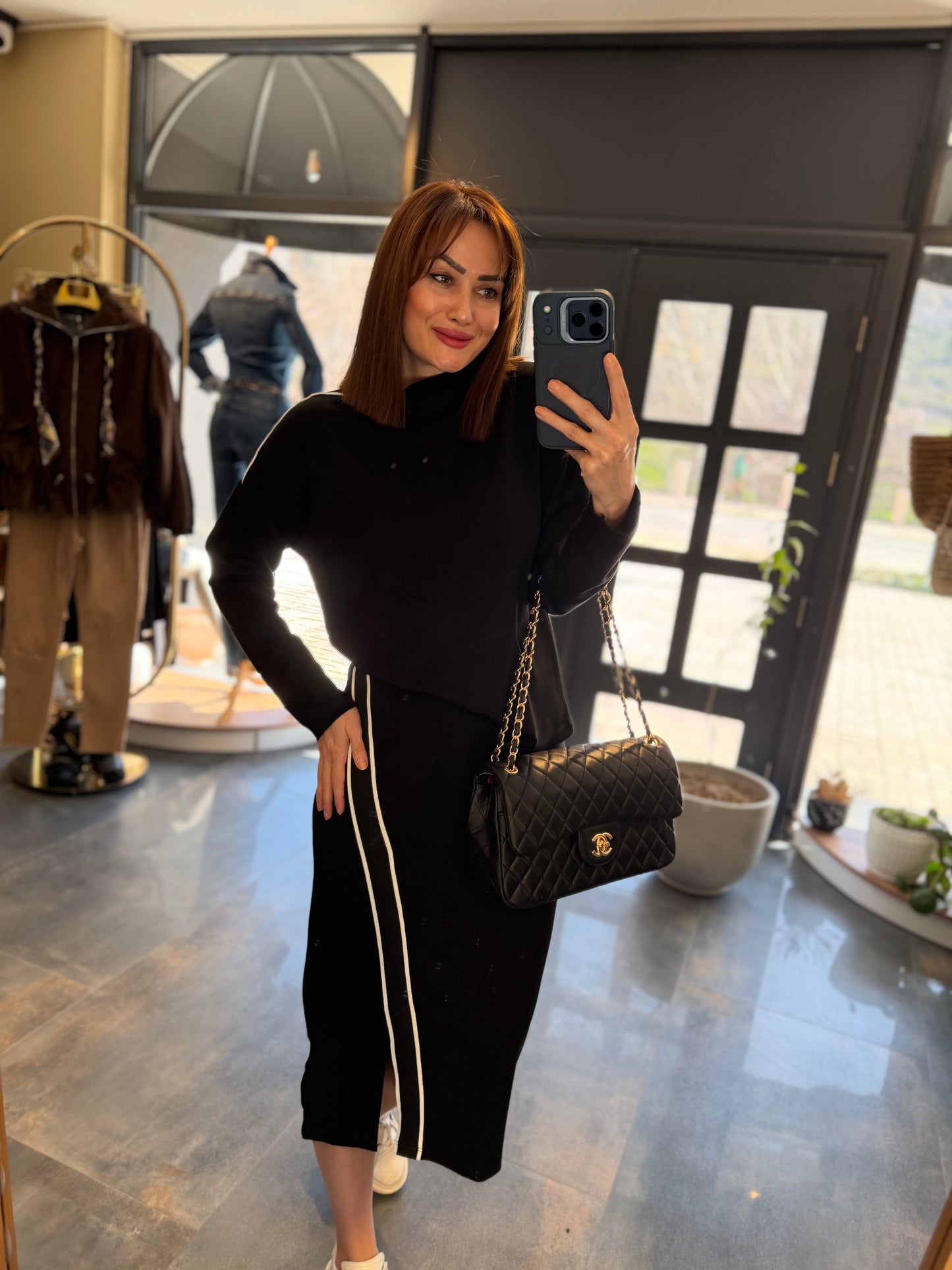 Noche Siyah Beyaz Şeritli Modal Takım