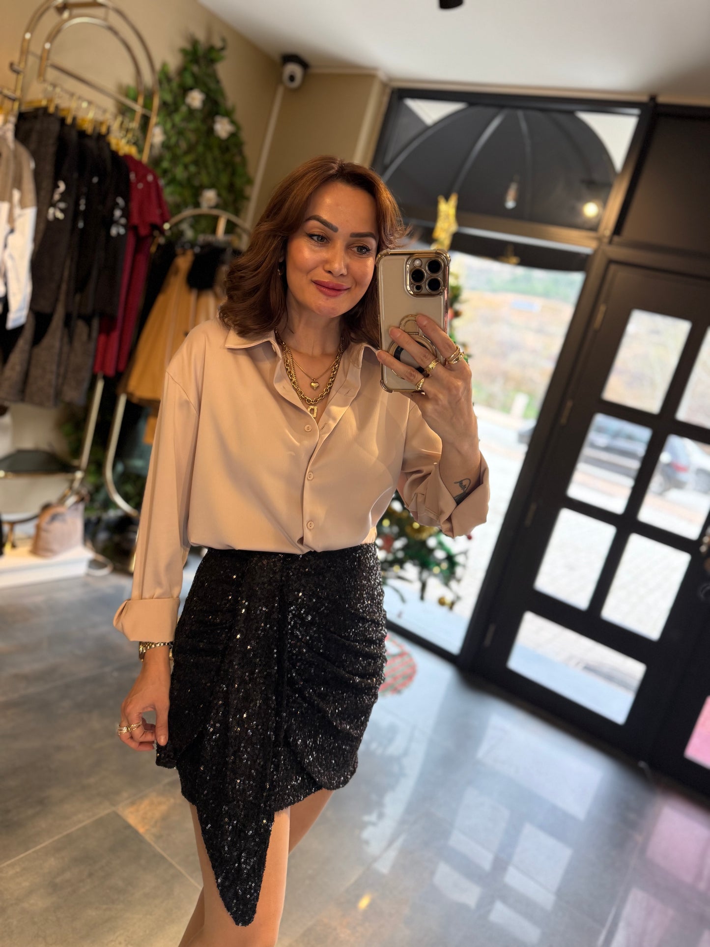 Nira Siyah Pullu Etek