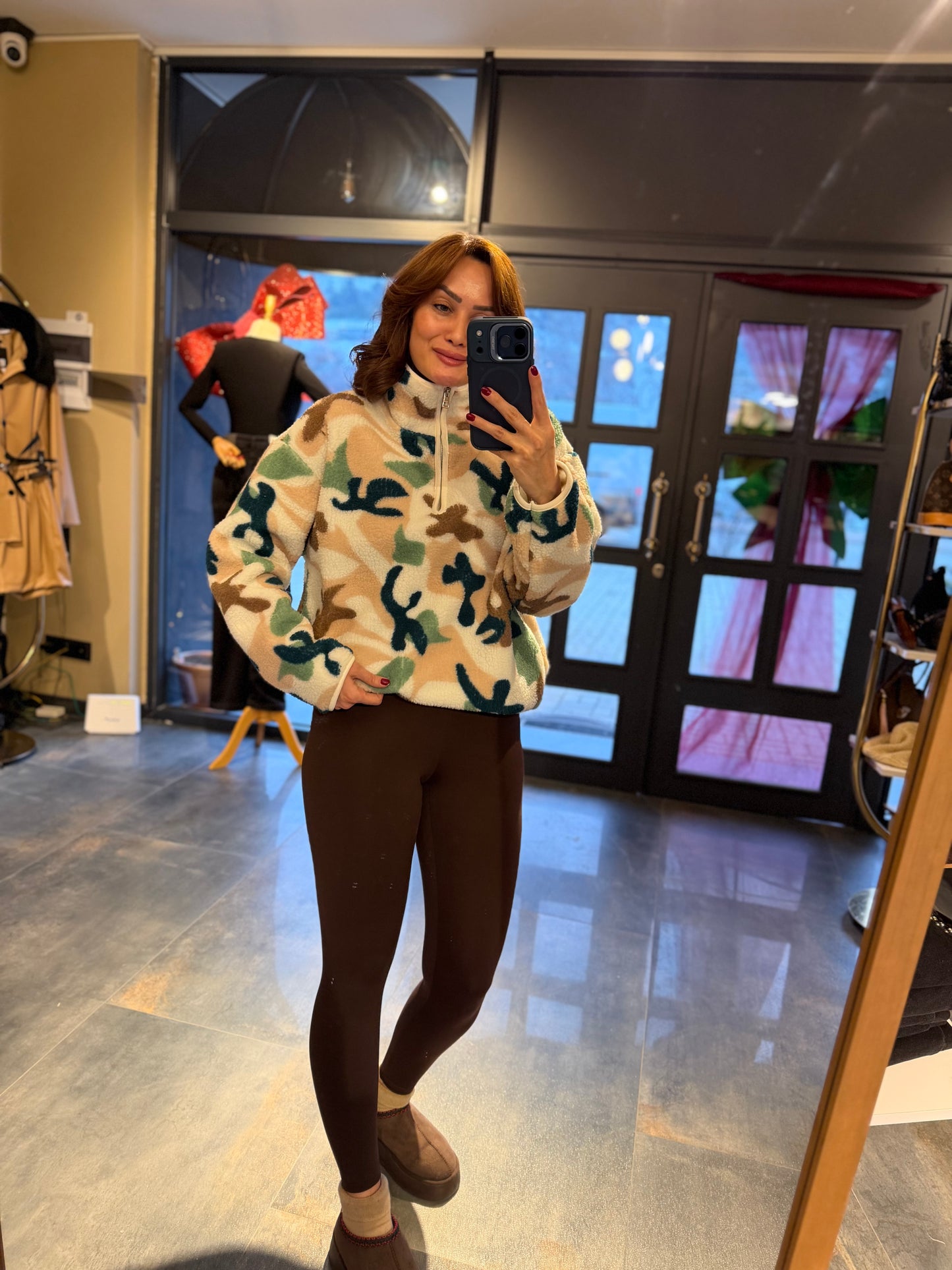 Mzr Renkli Peluş Sweat