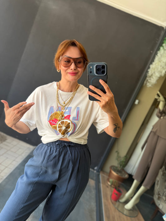 Mavi Tensel Havuç Pantolon & T-Shirt Kombin