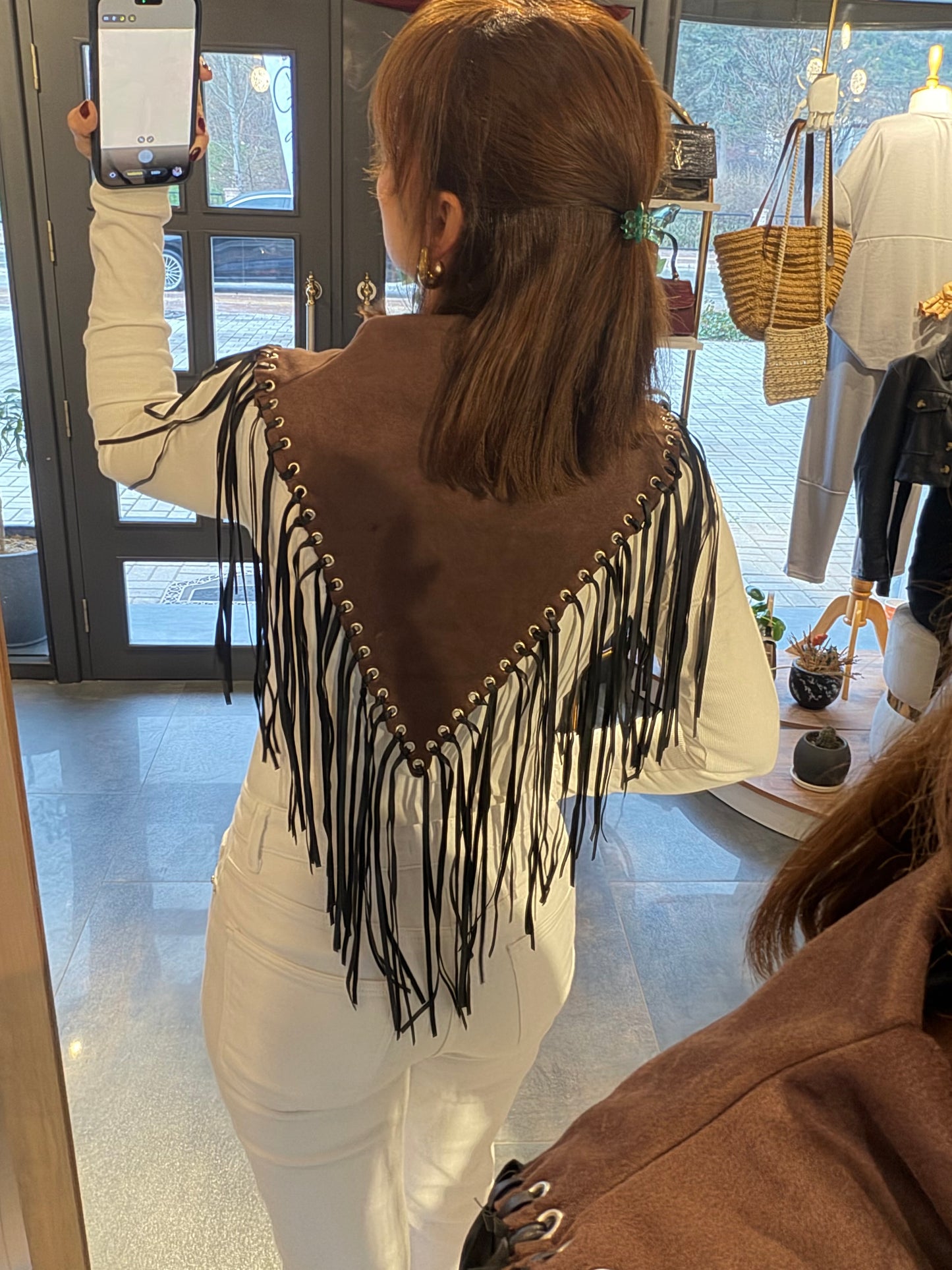 Kahve Püsküllü Boyunluk