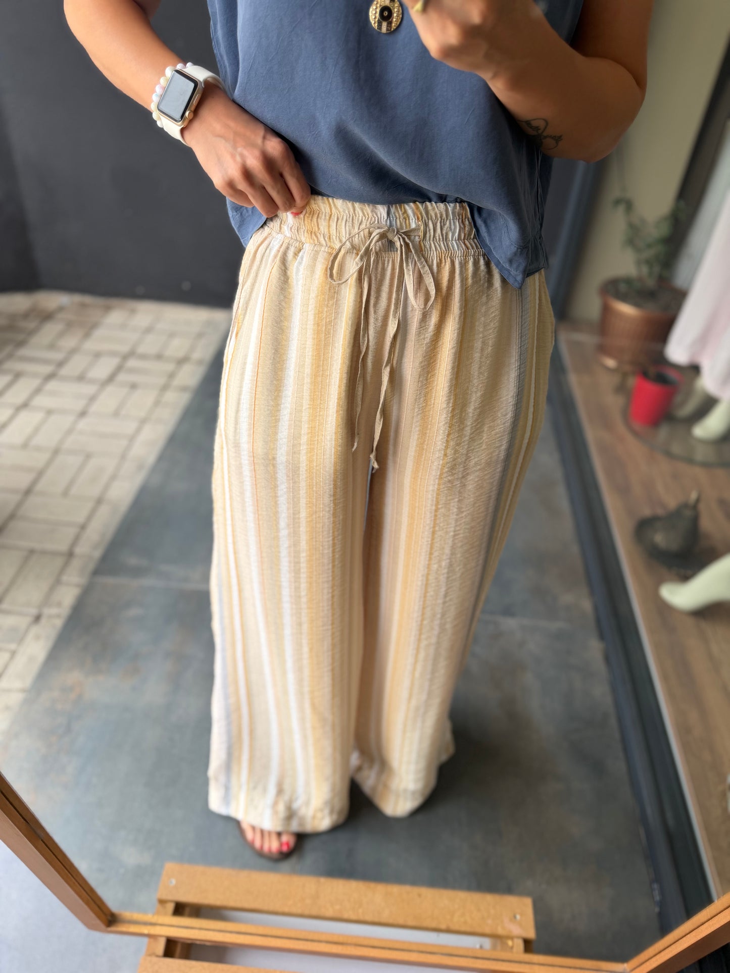 Sahara Bej Çizgili Bol Paça Pantolon & Bluz Takım