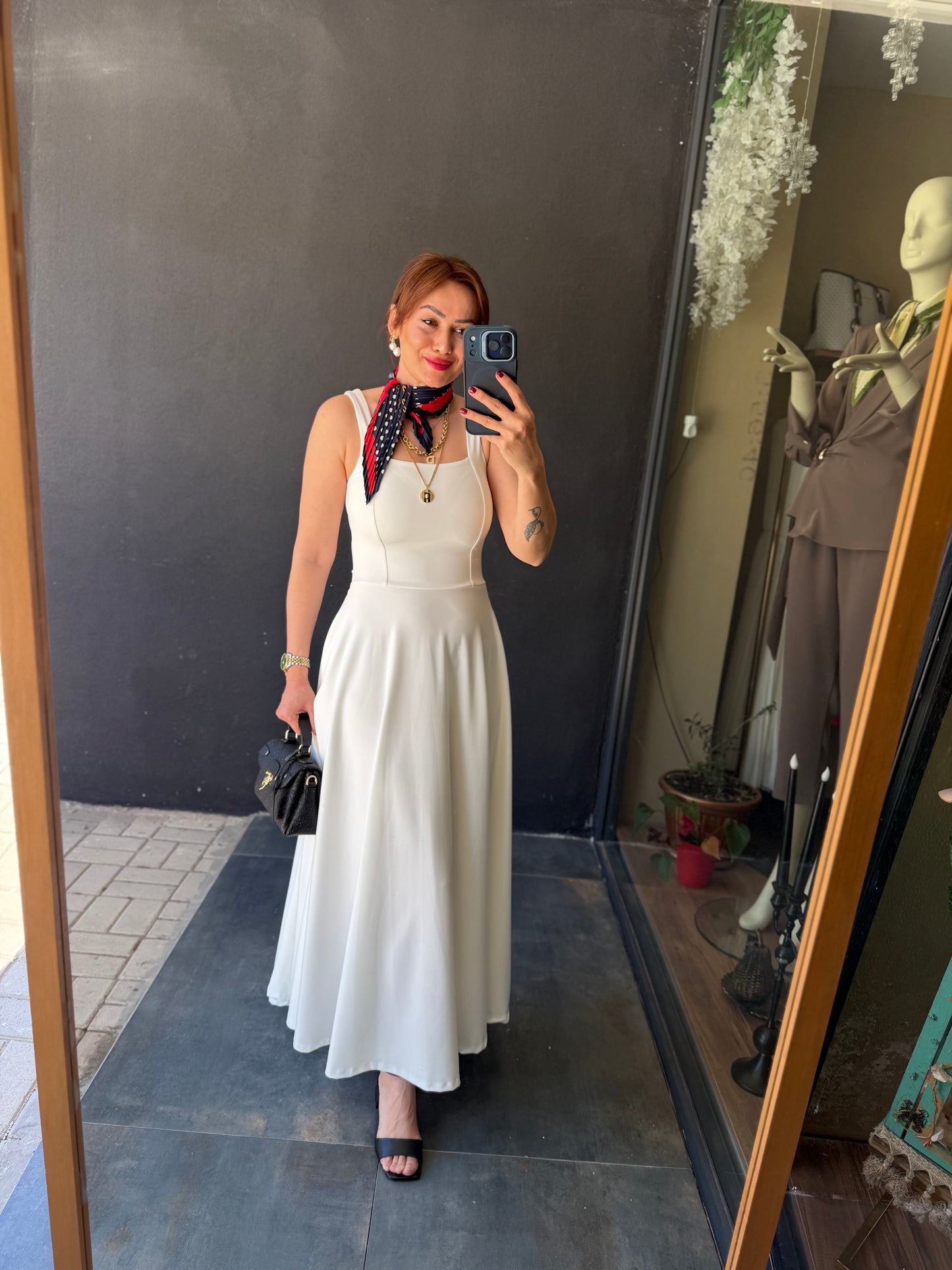 Mathilda Beyaz Midi Elbise