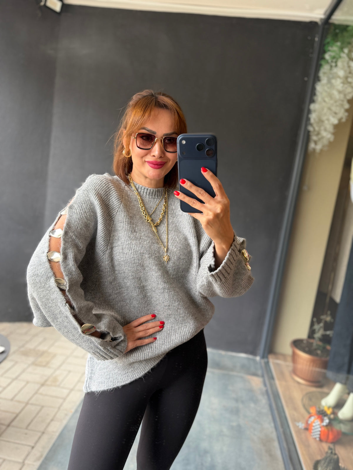 Beky Gri Kolları Düğme Detaylı Triko