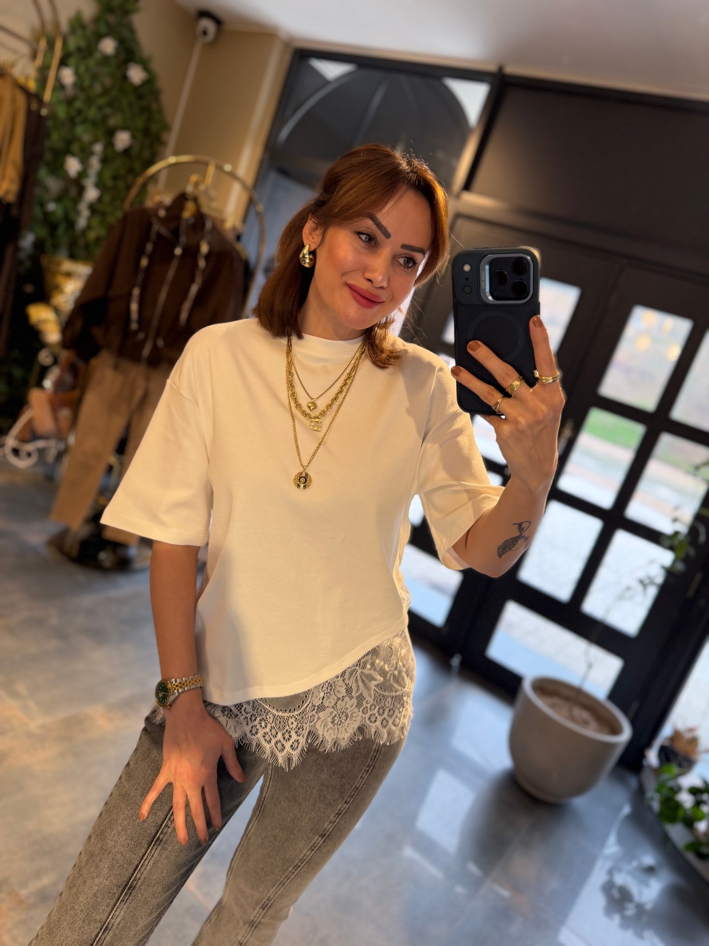 Dantel Etek Uçlu Bluz