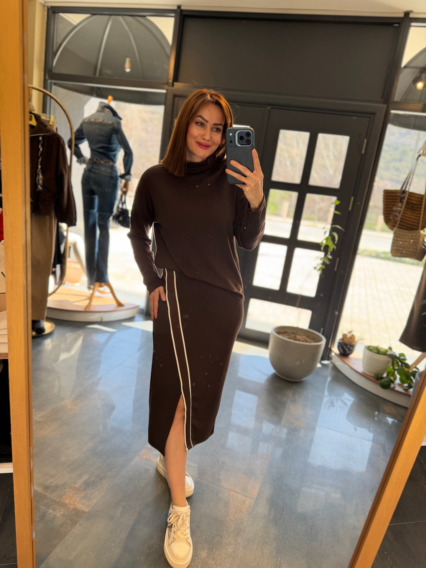 Noche Kahve Beyaz Şeritli Modal Takım